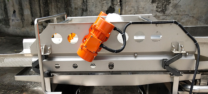 振動電機安裝在兩側和頂部的功效是什么